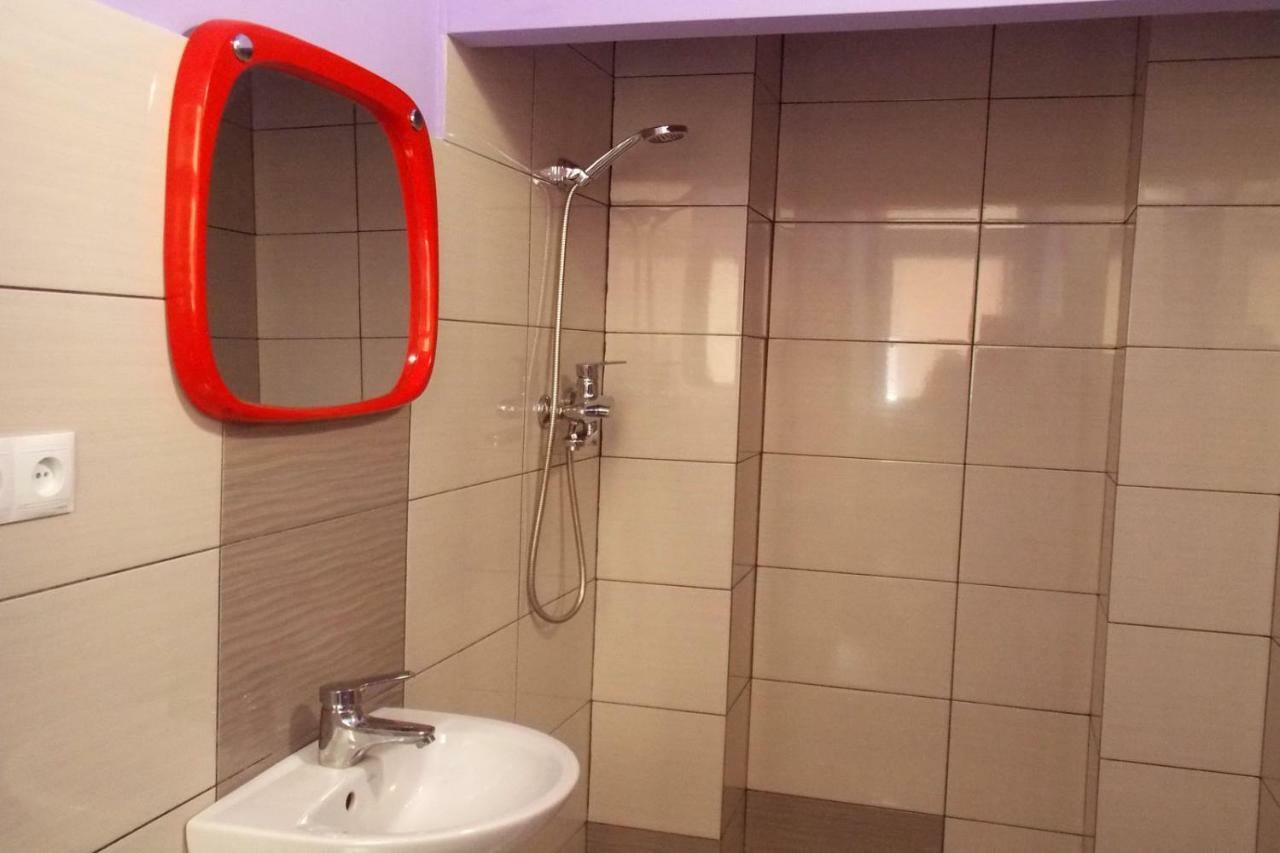 Apartment At Teodora Sqr 리비프 외부 사진